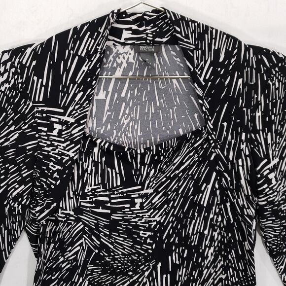 Kenneth Cole Reaction Blouse Womens Medium Black White Geometric Chic Pullover - Picture 2 of 6